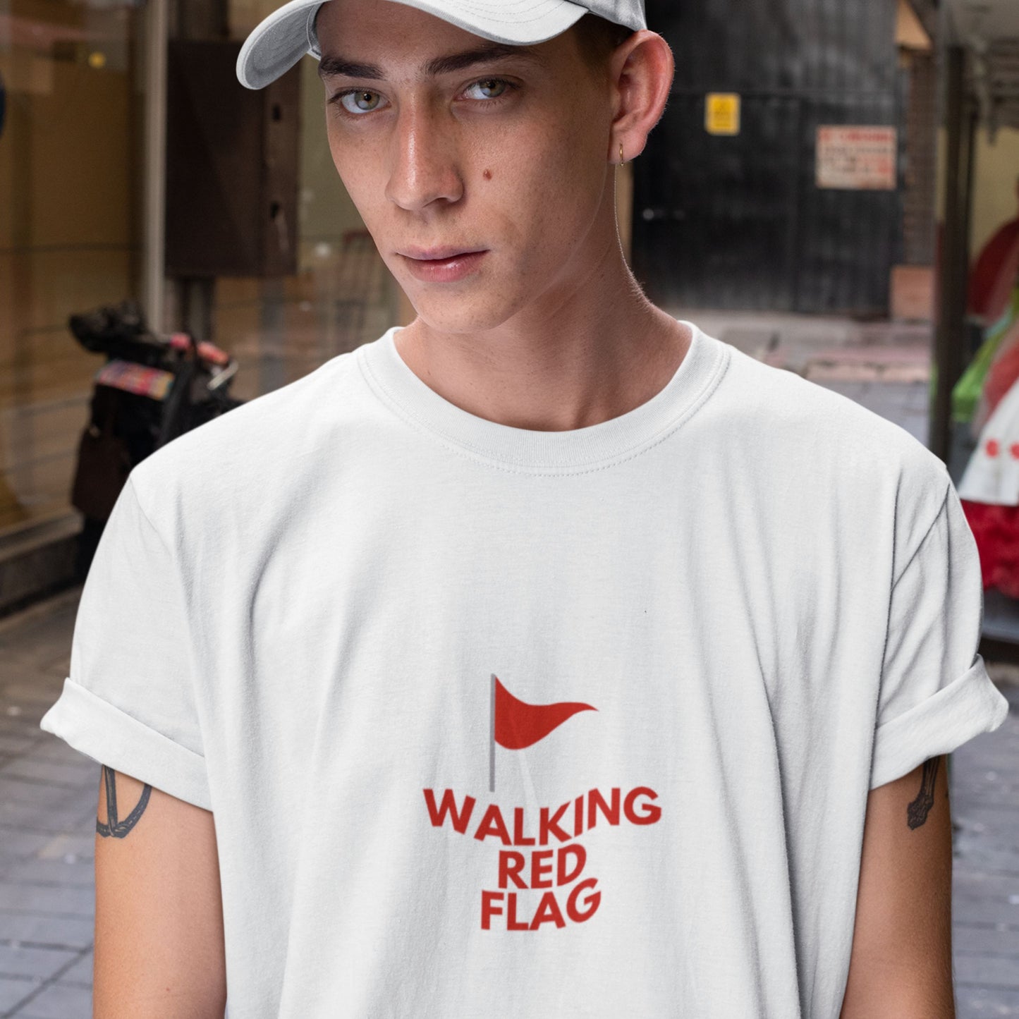 T-Shirt Unisex "Walking Red Flag"